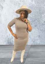 Load image into Gallery viewer, Taupe 3/4 Sleeved Midi Bodycon